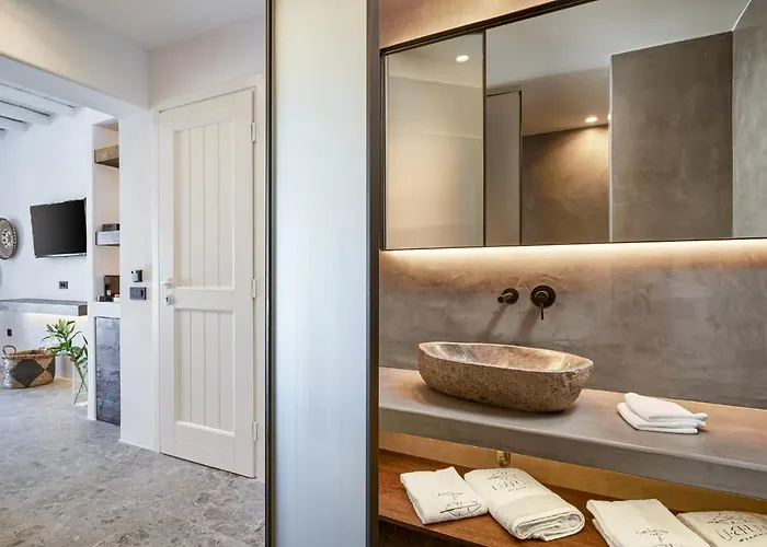 מלון Ubud Mykonos 4*