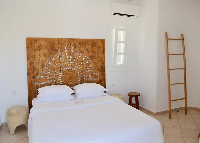 מלון Ubud Mykonos 4*