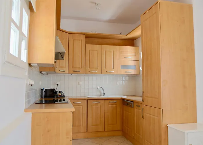 מלון Ubud Mykonos 4*