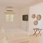 Otel Ubud Mykonos Agios Ioannis Diakoftis