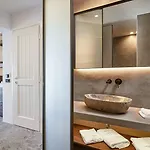 Ubud Mykonos Otel Agios Ioannis Diakoftis