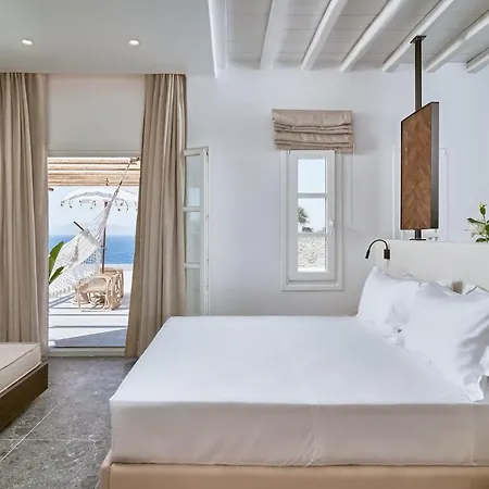 Ubud Mykonos Agios Ioannis Diakoftis